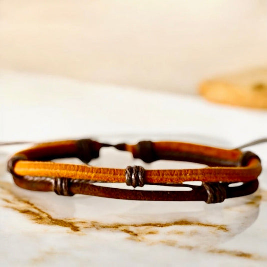 Verstellbares hellbraunes Lederarmband mit verbundenen Strängen - CrystalScents