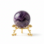 Amethyst Kugel (5-6 cm) inkl. goldenem Aufsteller – Unikat der Natur CrystalScents
