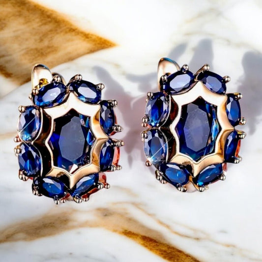 Wunderschöne goldene Kreolen mit blauen Zirkonia - CrystalScents
