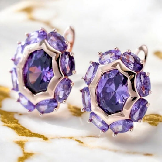 Wunderschöne goldene Kreolen mit lila Zirkonia - CrystalScents