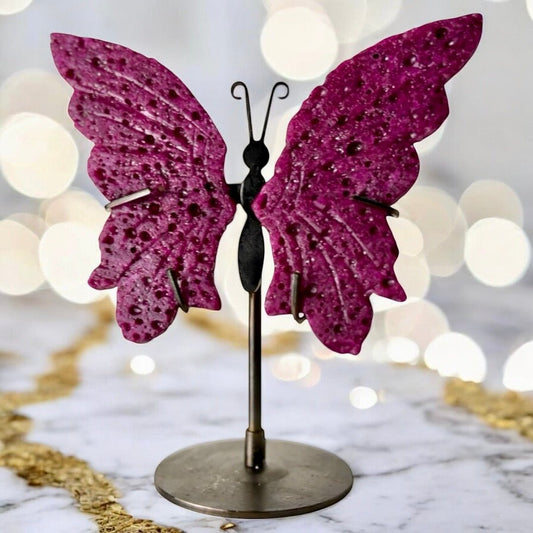 Wunderschöner Schmetterling mit roten Korund - Flügeln - CrystalScents