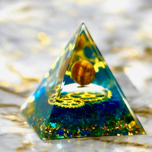 Zahnrad Tigerauge Pyramide - CrystalScents