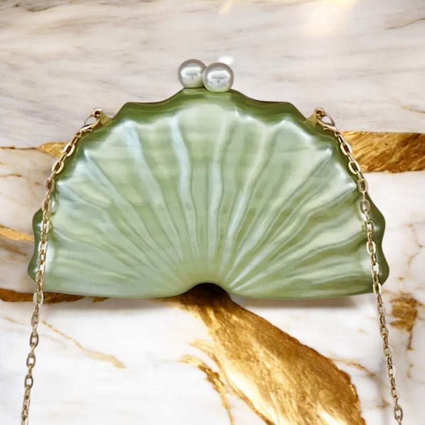Zauberhafte Perlmutt Clutch in Grün - CrystalScents